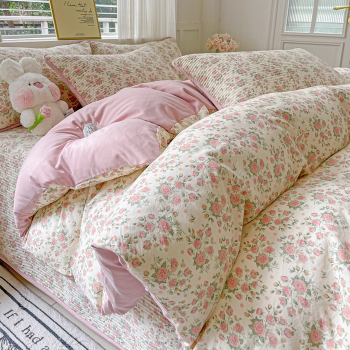 91家纺网 家纺一手货源 找家纺 （总）金丝兔 2025新款ins小清新柔软亲肤水洗棉夹棉床盖四件套 直播爆款