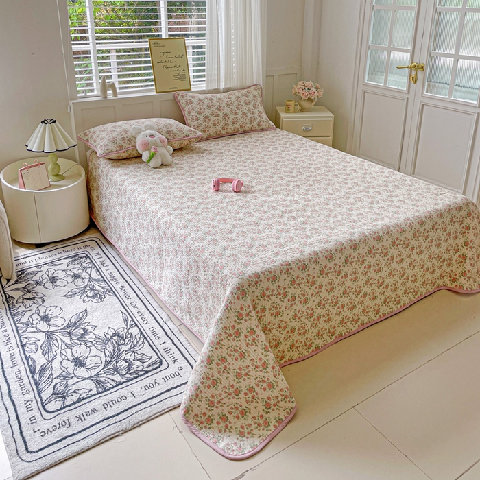 91家纺网 家纺一手货源 找家纺 金丝兔 2025新款ins小清新柔软亲肤水洗棉夹棉床盖四件套 直播爆款 巴黎恋人