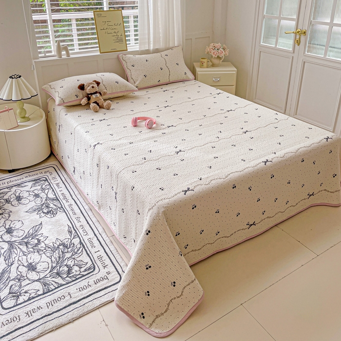 91家纺网 家纺一手货源 找家纺 金丝兔 2025新款ins小清新柔软亲肤水洗棉夹棉床盖四件套 直播爆款 黑樱桃