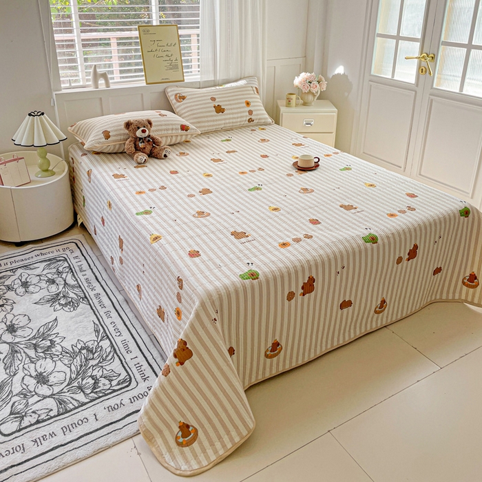 91家纺网 家纺一手货源 找家纺 金丝兔 2025新款ins小清新柔软亲肤水洗棉夹棉床盖四件套 直播爆款 卡皮巴拉