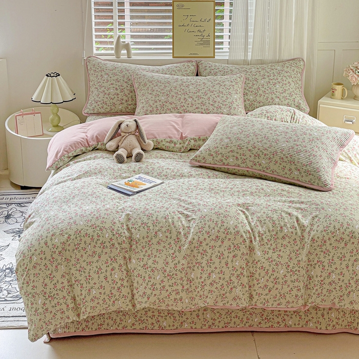 91家纺网 家纺一手货源 找家纺 金丝兔 2025新款ins小清新柔软亲肤水洗棉夹棉床盖四件套 直播爆款 绒绒兔