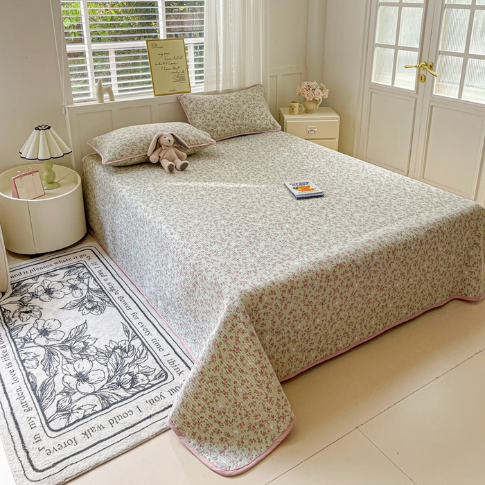 91家纺网 家纺一手货源 找家纺 金丝兔 2025新款ins小清新柔软亲肤水洗棉夹棉床盖四件套 直播爆款 绒绒兔