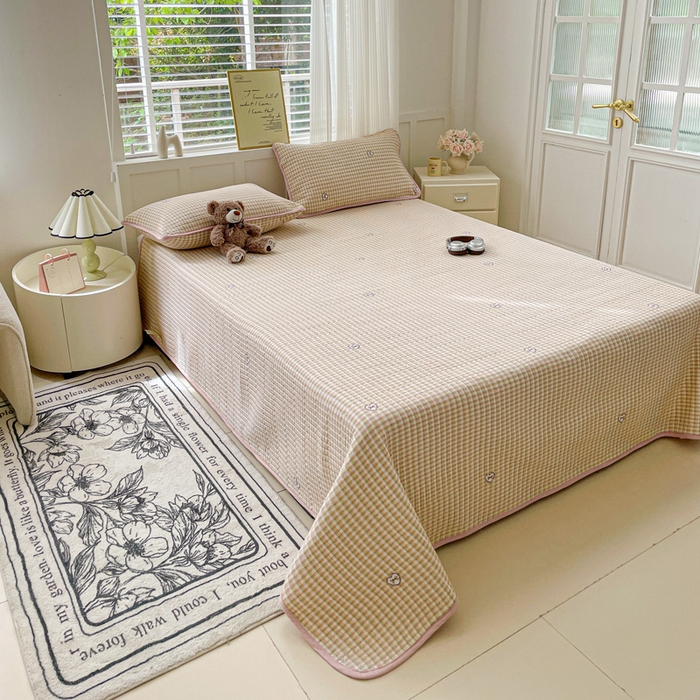 91家纺网 家纺一手货源 找家纺 金丝兔 2025新款ins小清新柔软亲肤水洗棉夹棉床盖四件套 直播爆款 甜心