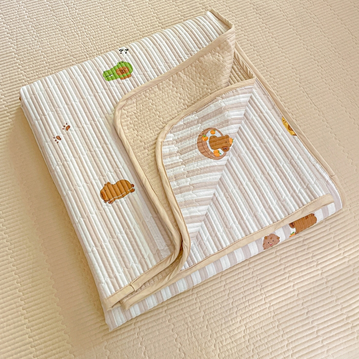 91家纺网 家纺一手货源 找家纺 金丝兔 2025新款小清新亲肤印花水洗棉单床盖 夹棉床盖 床盖三件套 卡皮巴拉