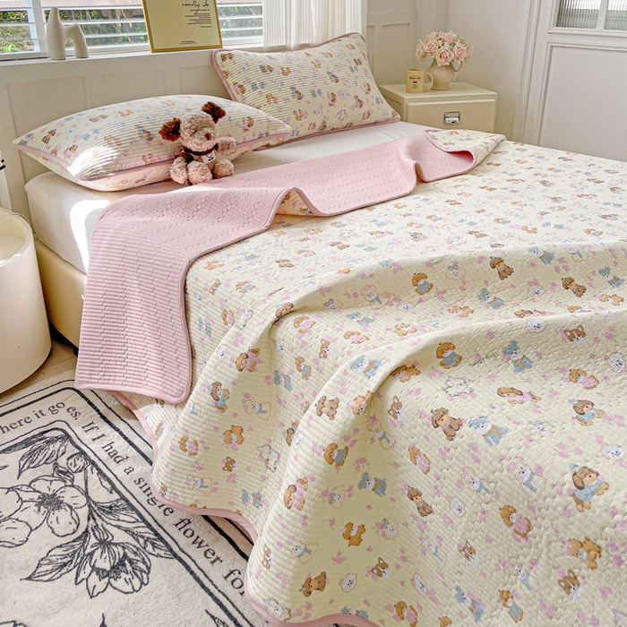 91家纺网 家纺一手货源 找家纺 金丝兔 2025新款小清新亲肤印花水洗棉单床盖 夹棉床盖 床盖三件套 西高地