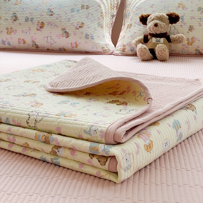 91家纺网 家纺一手货源 找家纺 金丝兔 2025新款小清新亲肤印花水洗棉单床盖 夹棉床盖 床盖三件套 西高地