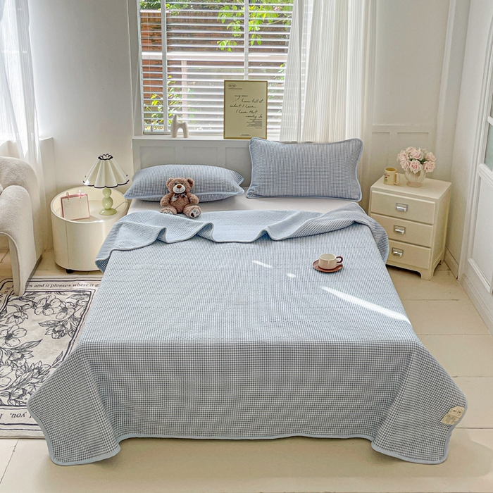 91家纺网 家纺一手货源 找家纺 金丝兔 2025新款小清新亲肤印花水洗棉单床盖 夹棉床盖 床盖三件套 小灰格