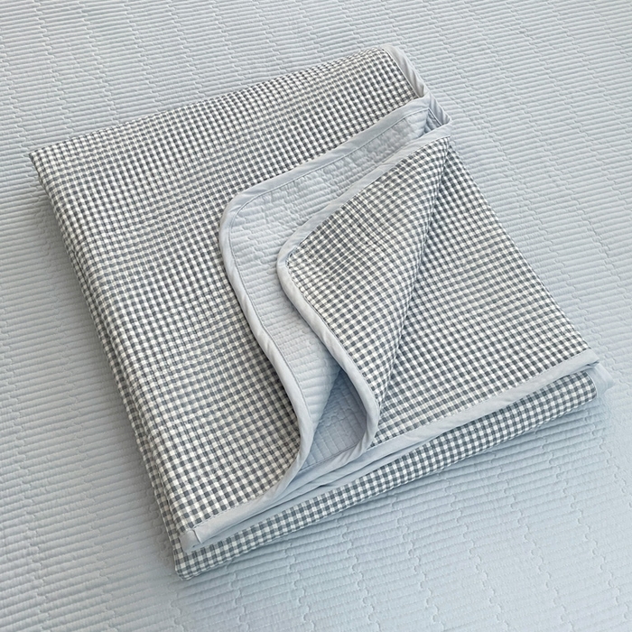 91家纺网 家纺一手货源 找家纺 金丝兔 2025新款小清新亲肤印花水洗棉单床盖 夹棉床盖 床盖三件套 小灰格