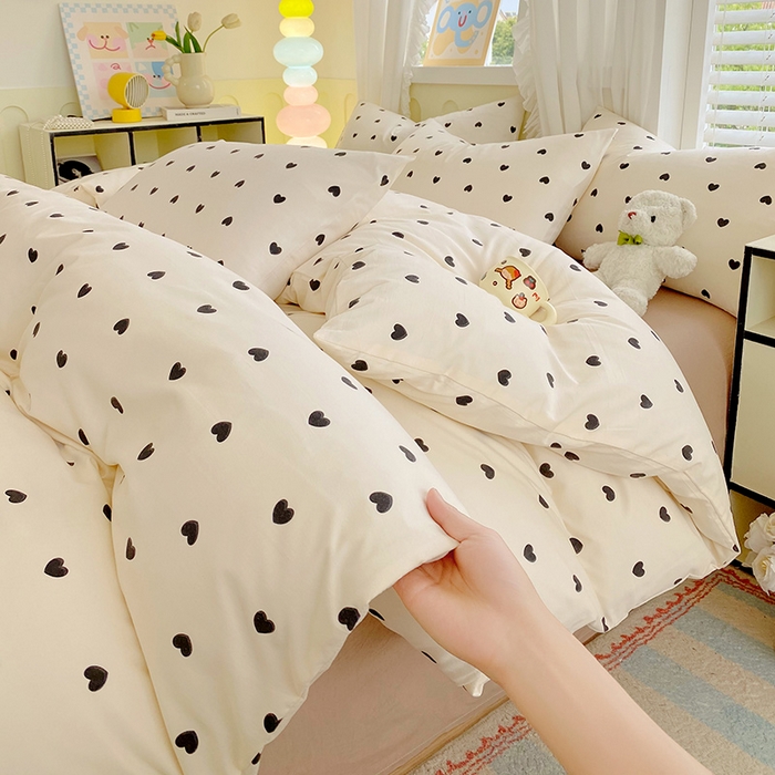 91家纺网 家纺一手货源 找家纺 雨彤家纺 2025年新款软糯糯云朵水洗棉印花四件套 点点微爱