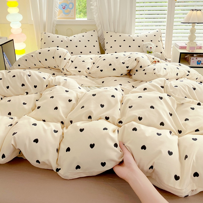 91家纺网 家纺一手货源 找家纺 雨彤家纺 2025年新款软糯糯云朵水洗棉印花四件套 点点微爱