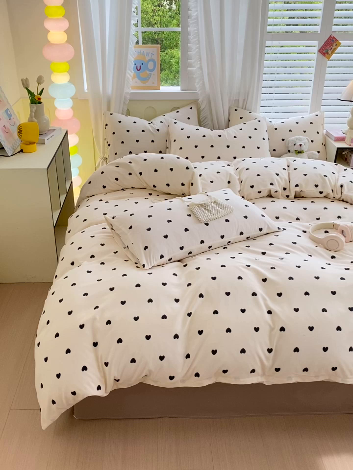 91家纺网 家纺一手货源 找家纺 雨彤家纺 2025年新款软糯糯云朵水洗棉印花四件套 点点微爱