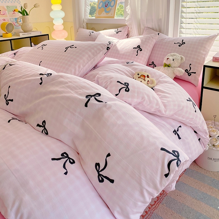 91家纺网 家纺一手货源 找家纺 雨彤家纺 2025年新款软糯糯云朵水洗棉印花四件套 公主梦境-粉