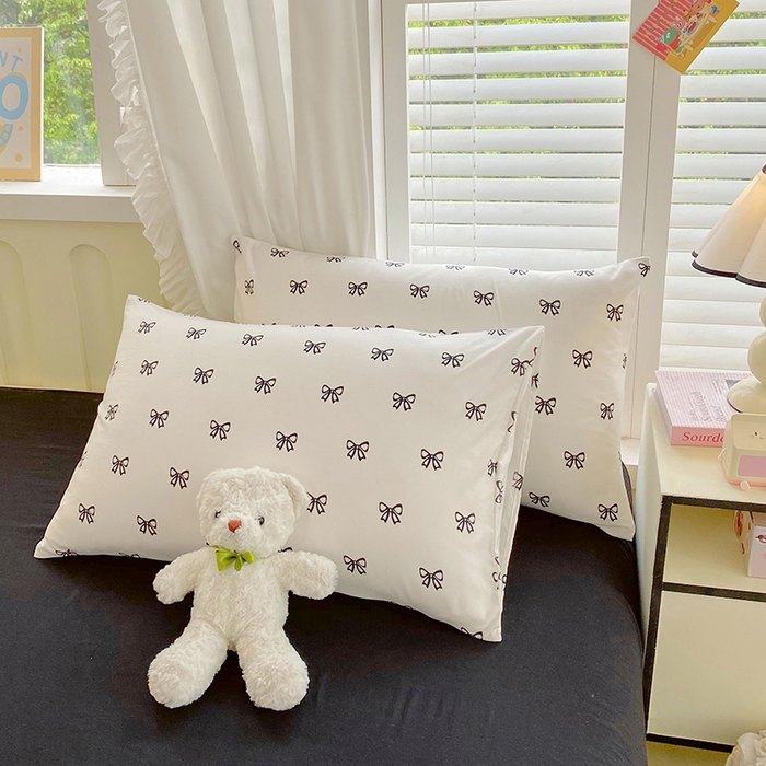 91家纺网 家纺一手货源 找家纺 雨彤家纺 2025年新款软糯糯云朵水洗棉印花四件套 黑色蝴蝶结