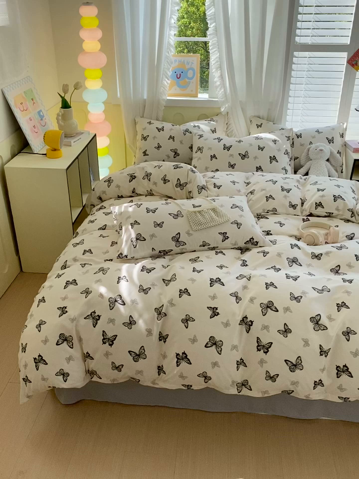 91家纺网 家纺一手货源 找家纺 雨彤家纺 2025年新款软糯糯云朵水洗棉印花四件套 蝴蝶印记