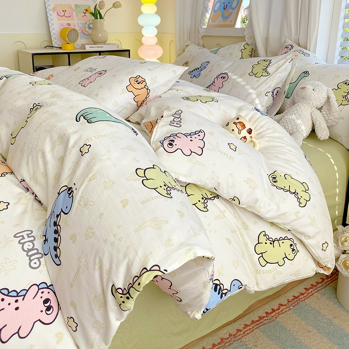 雨彤家纺 2025年新款软糯糯云朵水洗棉印花四件套 恐龙日记