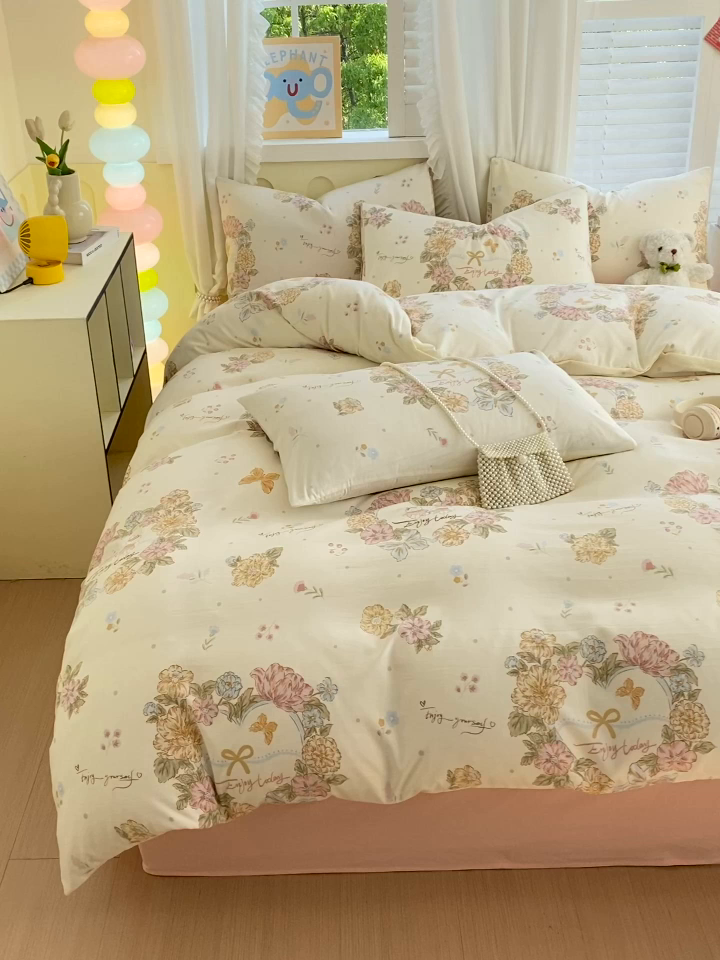 91家纺网 家纺一手货源 找家纺 雨彤家纺 2025年新款软糯糯云朵水洗棉印花四件套 优乐花语