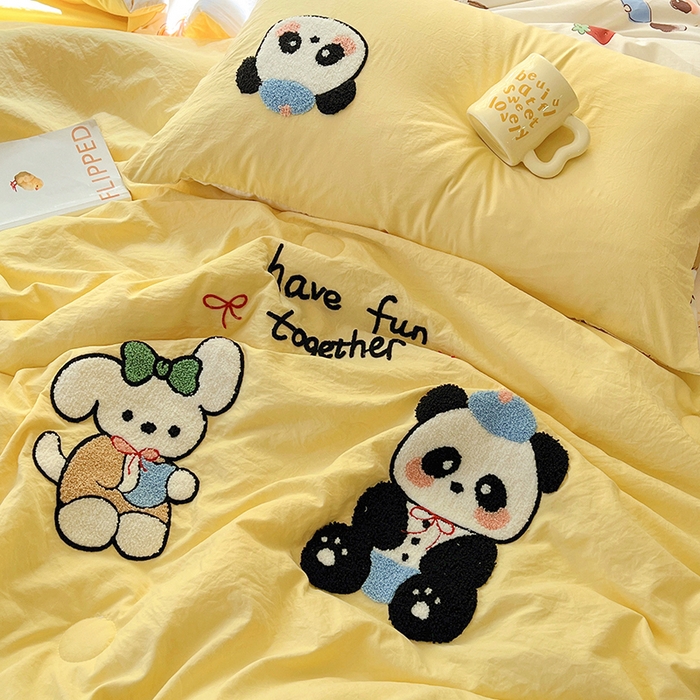 91家纺网 家纺一手货源 找家纺 易辰美 2025新款水洗棉毛巾绣夏被空调被夏凉被四件套 梦幻动物园