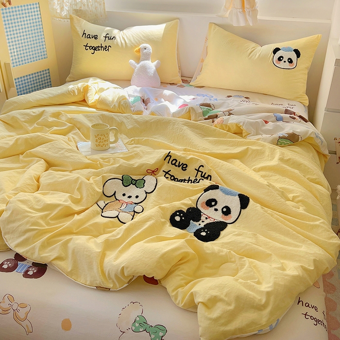 91家纺网 家纺一手货源 找家纺 易辰美 2025新款水洗棉毛巾绣夏被空调被夏凉被四件套 梦幻动物园