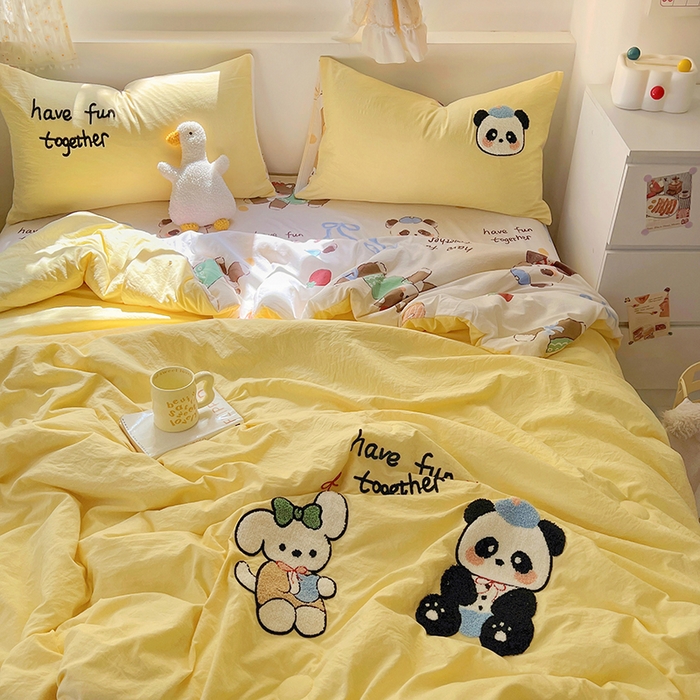 91家纺网 家纺一手货源 找家纺 易辰美 2025新款水洗棉毛巾绣夏被空调被夏凉被四件套 梦幻动物园