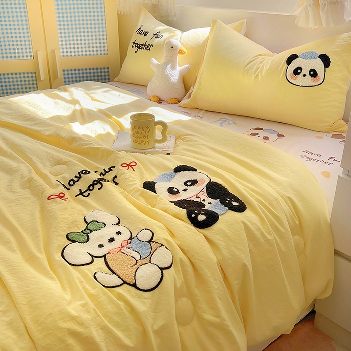 91家纺网 家纺一手货源 找家纺 易辰美 2025新款水洗棉毛巾绣夏被空调被夏凉被四件套 梦幻动物园