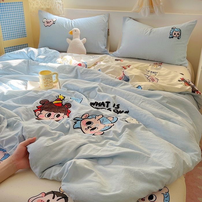 91家纺网 家纺一手货源 找家纺 易辰美 2025新款水洗棉毛巾绣夏被空调被夏凉被四件套 哪吒敖冰（兰）