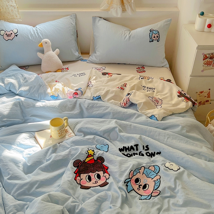 91家纺网 家纺一手货源 找家纺 易辰美 2025新款水洗棉毛巾绣夏被空调被夏凉被四件套 哪吒敖冰（兰）