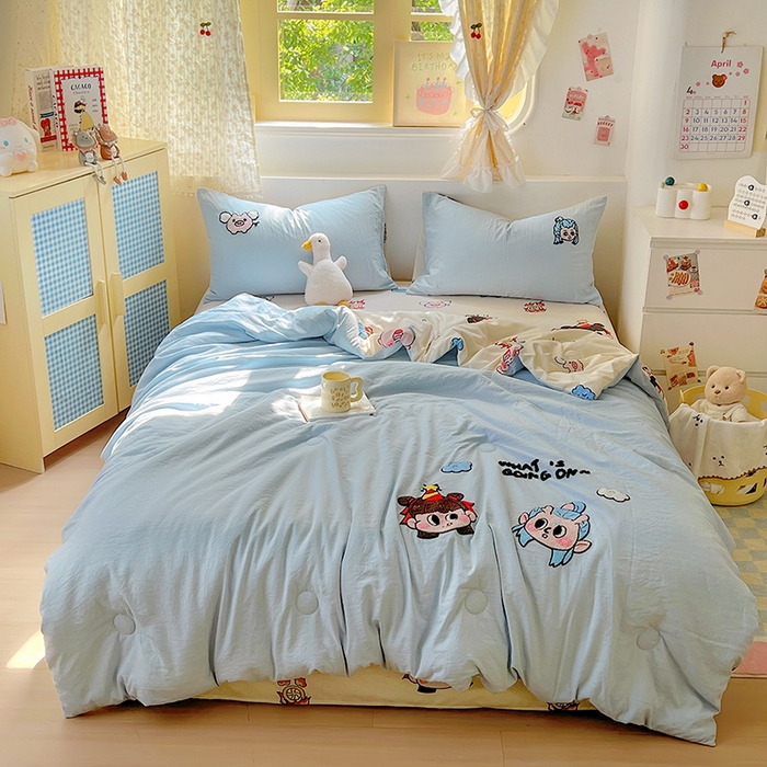 91家纺网 家纺一手货源 找家纺 易辰美 2025新款水洗棉毛巾绣夏被空调被夏凉被四件套 哪吒敖冰（兰）