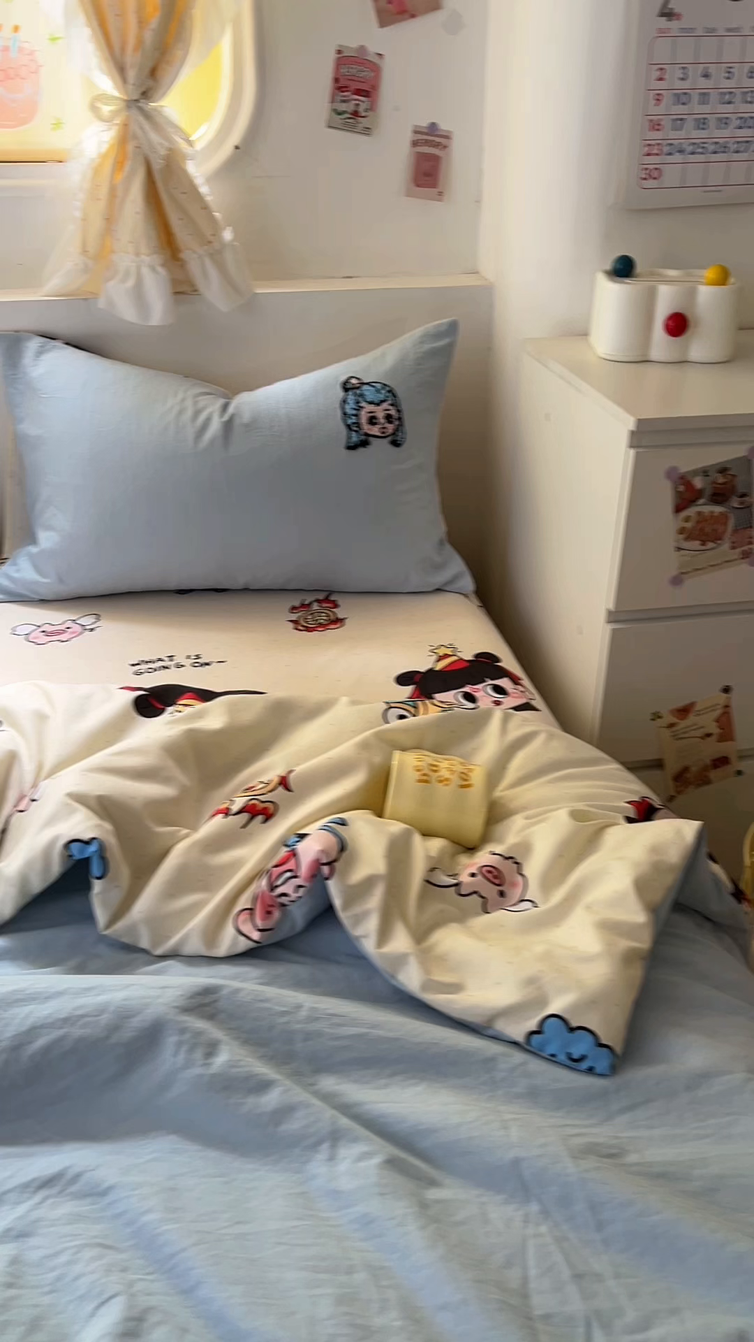 91家纺网 家纺一手货源 找家纺 易辰美 2025新款水洗棉毛巾绣夏被空调被夏凉被四件套 哪吒敖冰（兰）