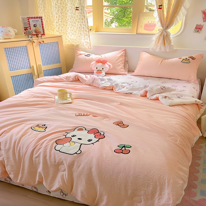 91家纺网 家纺一手货源 找家纺 易辰美 2025新款水洗棉毛巾绣夏被空调被夏凉被四件套 KT猫