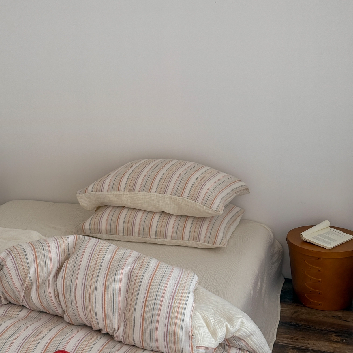 91家纺网 家纺一手货源 找家纺 山舍家居 2025春夏新款全棉纯棉色织纱布四件套-香草系列-暗色系 香草可可