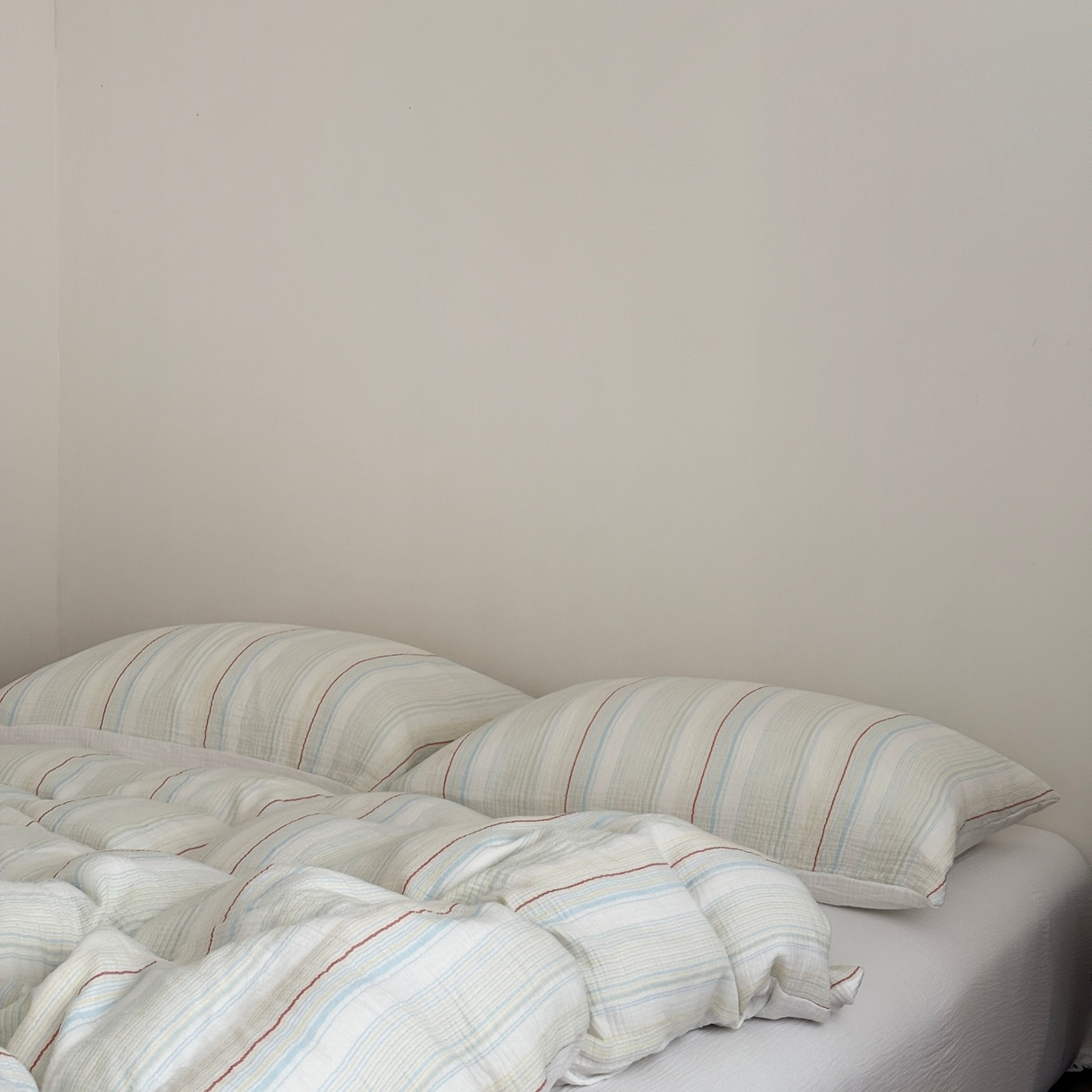 91家纺网 家纺一手货源 找家纺 山舍家居 2025春夏新款全棉纯棉色织纱布四件套-香草系列-亮色系 香草冰淇淋