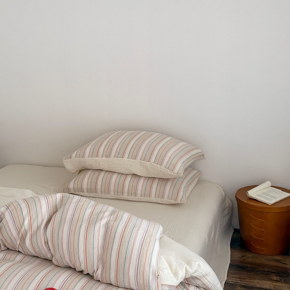 91家纺网 家纺一手货源 找家纺 山舍家居 2025春夏新款全棉纯棉色织纱布四件套-香草系列-亮色系 香草可可