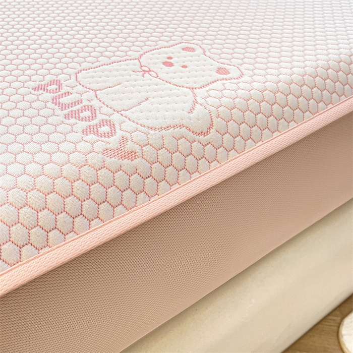 91家纺网 家纺一手货源 找家纺 喜居 2025新款A类凉感豆豆席床笠款 冰小汪-粉