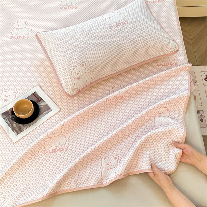 91家纺网 家纺一手货源 找家纺 喜居 2025新款A类凉感豆豆席床笠款 冰小汪-粉