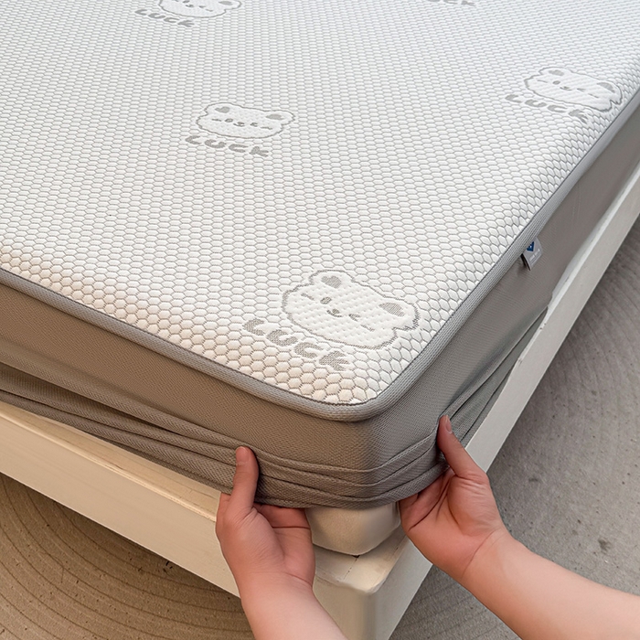 91家纺网 家纺一手货源 找家纺 喜居 2025新款A类凉感豆豆席床笠款 luck小冰熊-灰