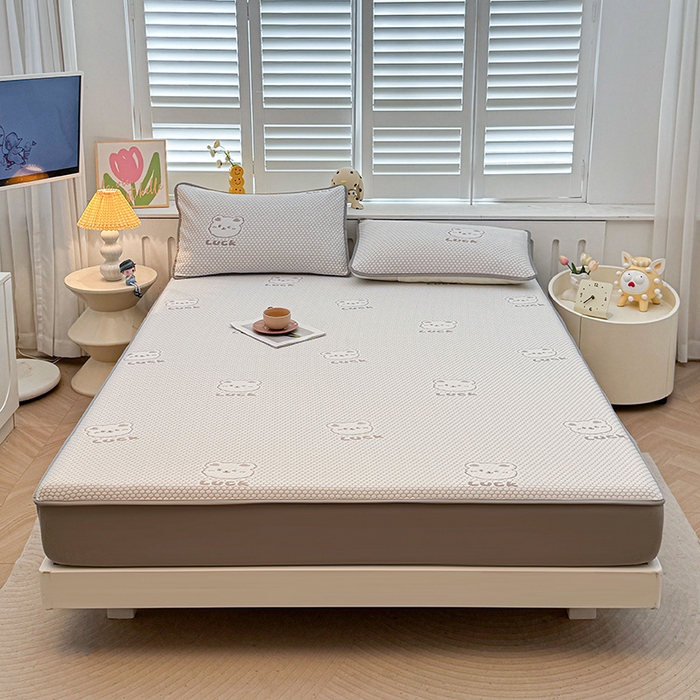 91家纺网 家纺一手货源 找家纺 喜居 2025新款A类凉感豆豆席床笠款 luck小冰熊-咖