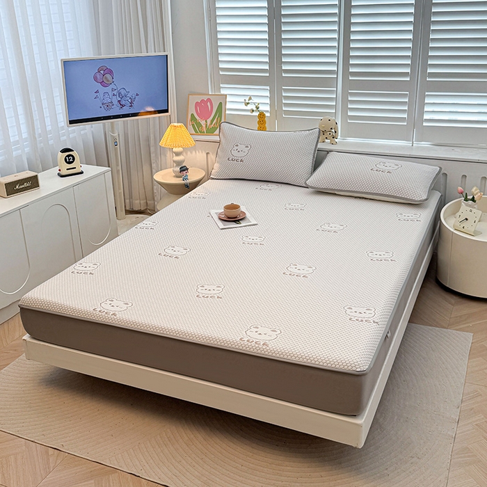 91家纺网 家纺一手货源 找家纺 喜居 2025新款A类凉感豆豆席床笠款 luck小冰熊-咖