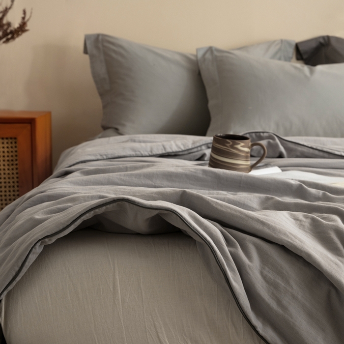 91家纺网 家纺一手货源 找家纺 蚕阿婆 2025新款纯棉双层纱蚕丝被蚕丝空调夏凉被 灰色