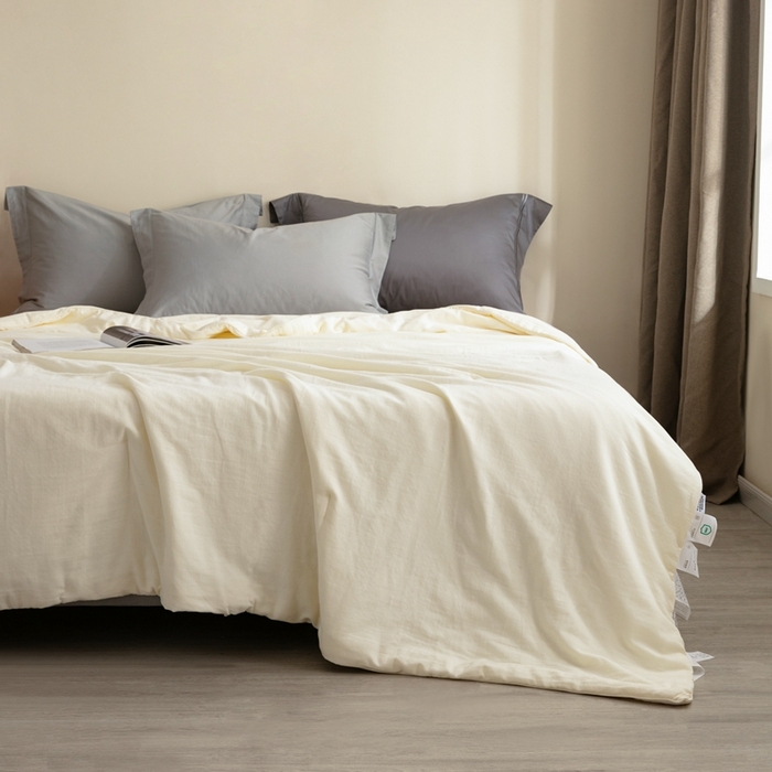 91家纺网 家纺一手货源 找家纺 蚕阿婆 2025新款纯棉双层纱蚕丝被蚕丝空调夏凉被 米色