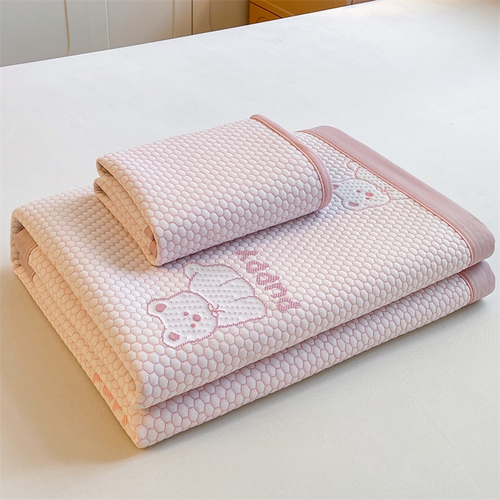 91家纺网 家纺一手货源 找家纺 喜居 2025新款A类凉感豆豆平席款-冰小汪系列 冰小汪-粉 平席款