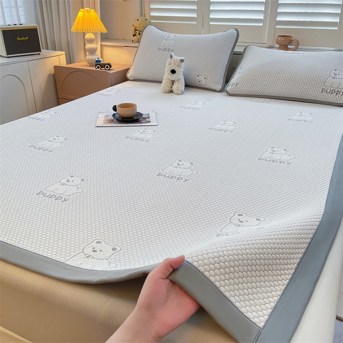 91家纺网 家纺一手货源 找家纺 喜居 2025新款A类凉感豆豆平席款-冰小汪系列 冰小汪-灰 平席款