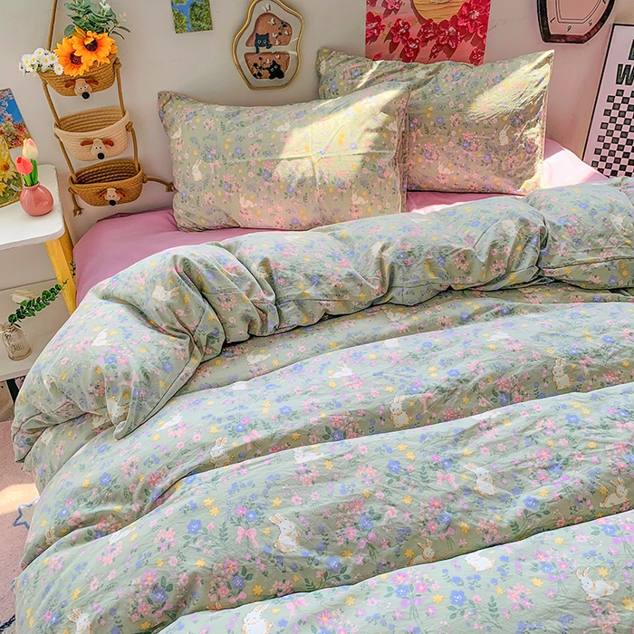 91家纺网 家纺一手货源 找家纺 森璐家纺 2025新款艾特你印花水洗棉床单床笠四件套 花丛间兔