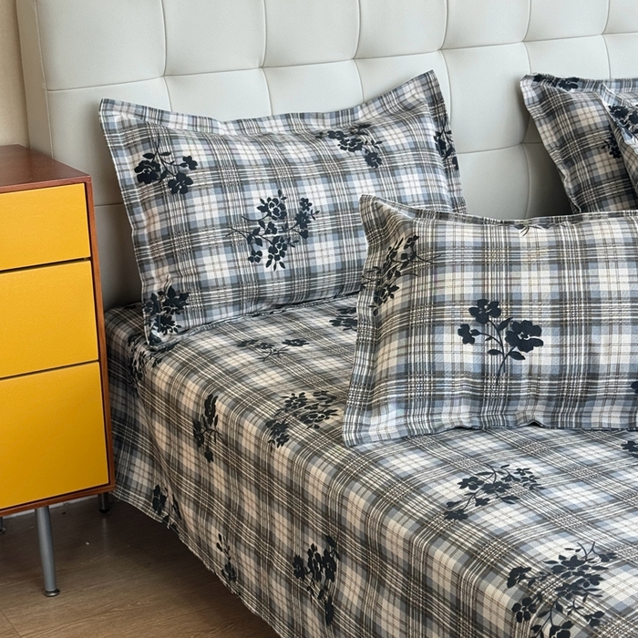 91家纺网 家纺一手货源 找家纺 2025新款老粗布系列单品套件 鸢尾格