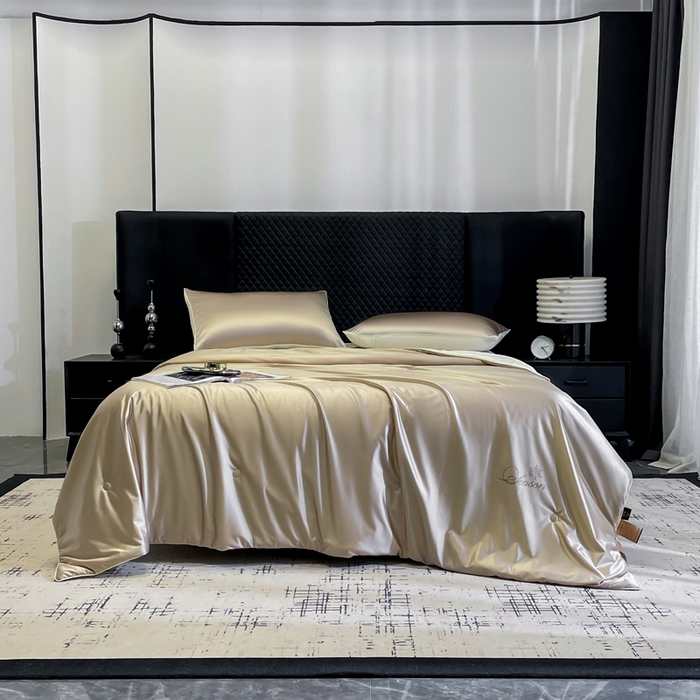 91家纺网 家纺一手货源 找家纺 金喜 2025春夏新款冰丝绸夏被7A抗菌冰肌夏被空调被锦纶氨纶夏凉被薄被子 香槟色