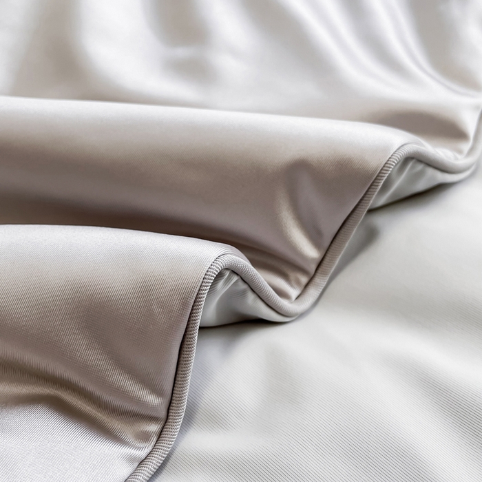 91家纺网 家纺一手货源 找家纺 金喜 2025春夏新款冰丝绸夏被7A抗菌冰肌夏被空调被锦纶氨纶夏凉被薄被子 银河灰