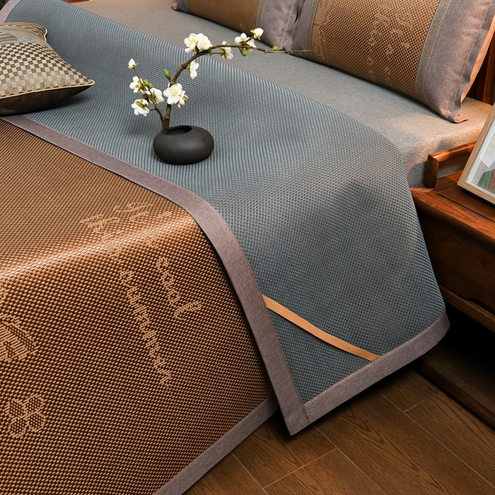 91家纺网 家纺一手货源 找家纺 苏迪网销供货 藤席-凉席 -2025新款凉席冰藤席冰丝席凉感空调席艾草藤席-冰藤席 高端冰藤席 蝶恋 古藤