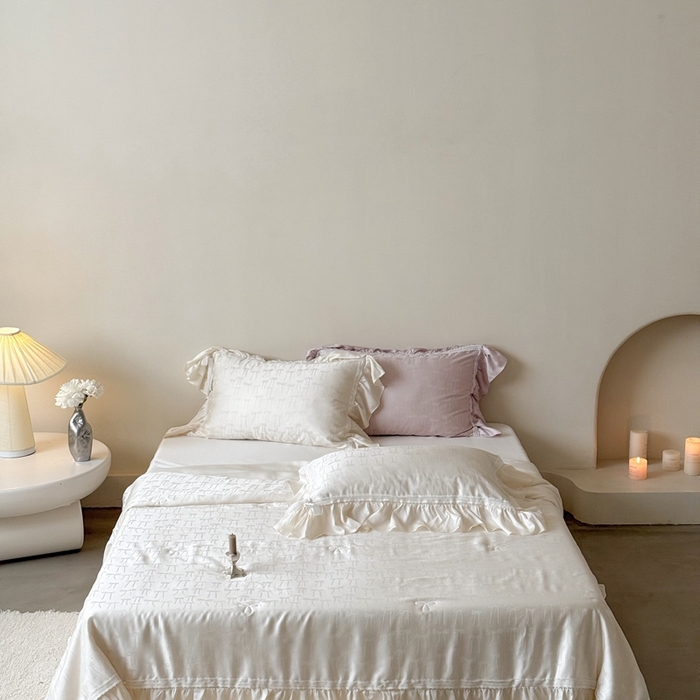 91家纺网 家纺一手货源 找家纺 MIU缪家居 2025新款60兰精天丝夏被四件套 薇薇安 单夏被控价288/四件套控价388 米色