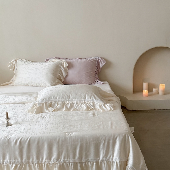 91家纺网 家纺一手货源 找家纺 MIU缪家居 2025新款60兰精天丝夏被四件套 薇薇安 单夏被控价288/四件套控价388 米色