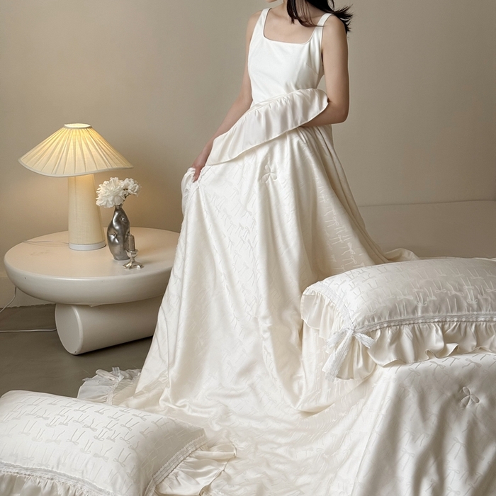 91家纺网 家纺一手货源 找家纺 MIU缪家居 2025新款60兰精天丝夏被四件套 薇薇安 单夏被控价288/四件套控价388 米色