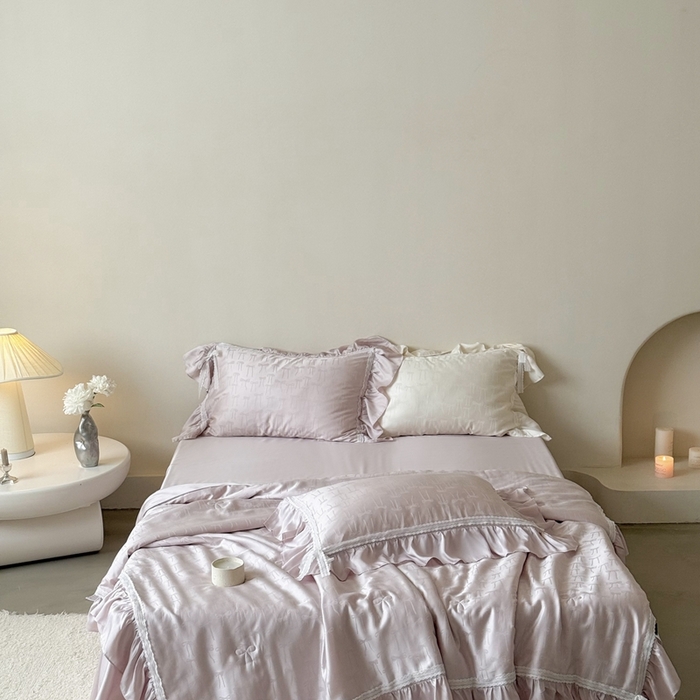 91家纺网 家纺一手货源 找家纺 MIU缪家居 2025新款60兰精天丝夏被四件套 薇薇安 单夏被控价288/四件套控价388 紫粉